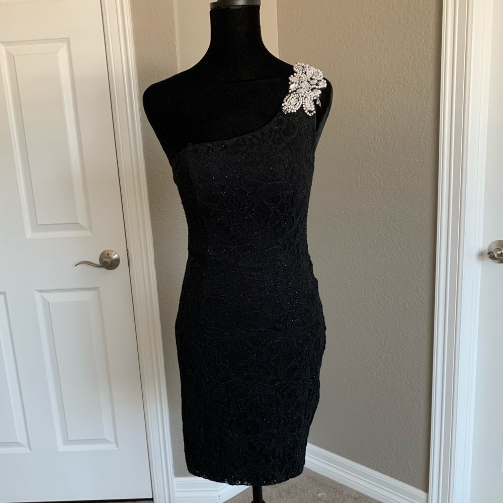 Homecoming or Formal Dress